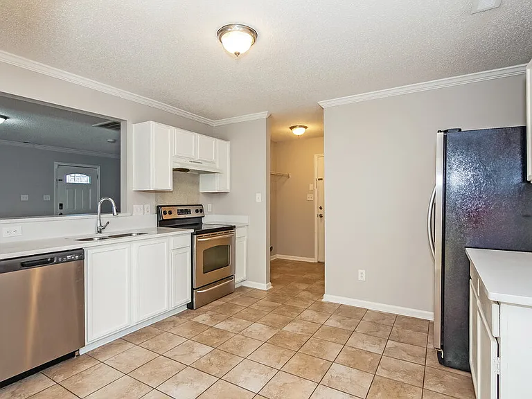 1431 Nature Pl — Photo 9