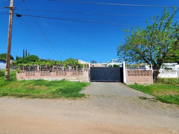 3872 Fir Ave, Clearlake, CA 95422