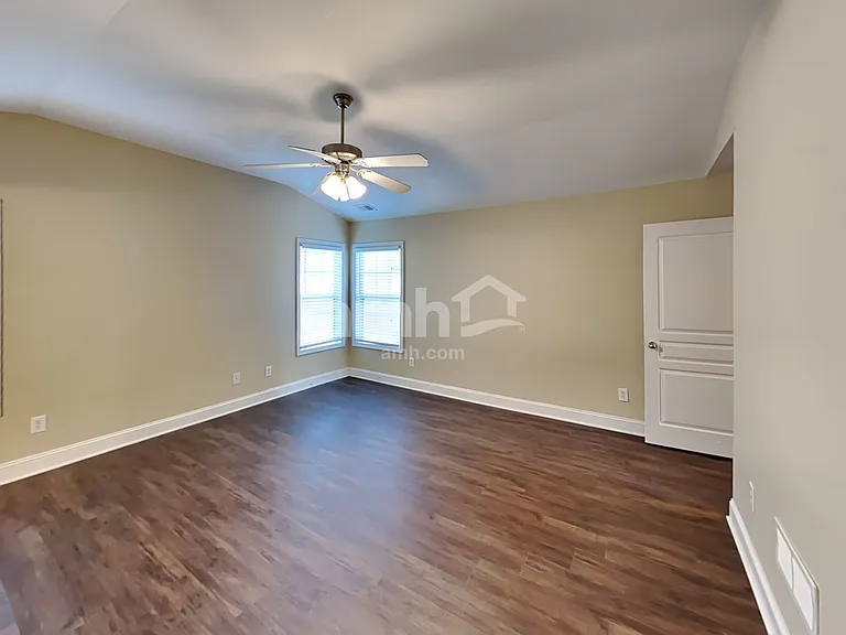 414 Arrowhead Trl — Photo 12
