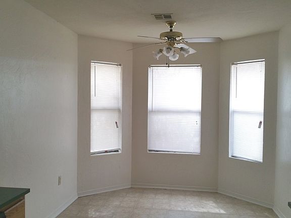 5th image of 4011 SW Sunflower Ln