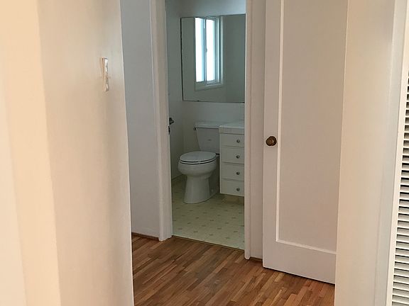 5th image of 828 Sinex Ave #1
