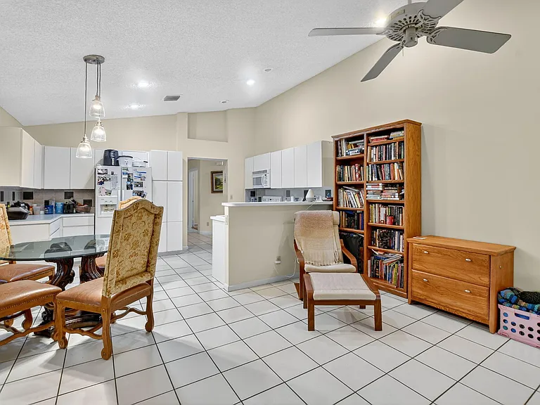 20803 Cabrillo Way — Photo 15