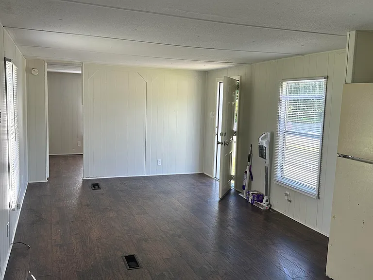 424 Dorley Dr — Photo 11