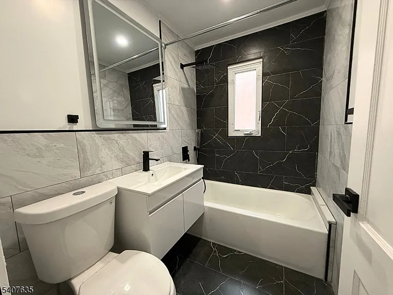 168 Tuxedo Pkwy #1 — Photo 1