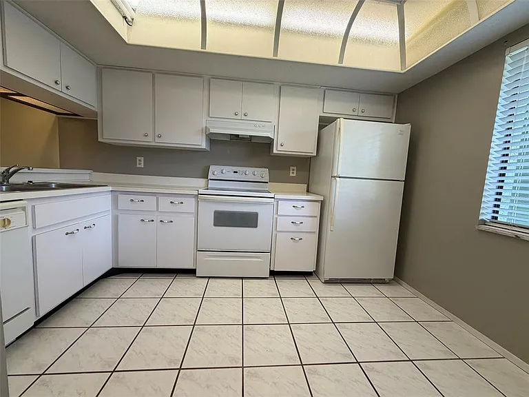 109 Nancy Dr — Photo 4