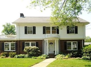 26 Pleasant St, West Newton, MA 02465