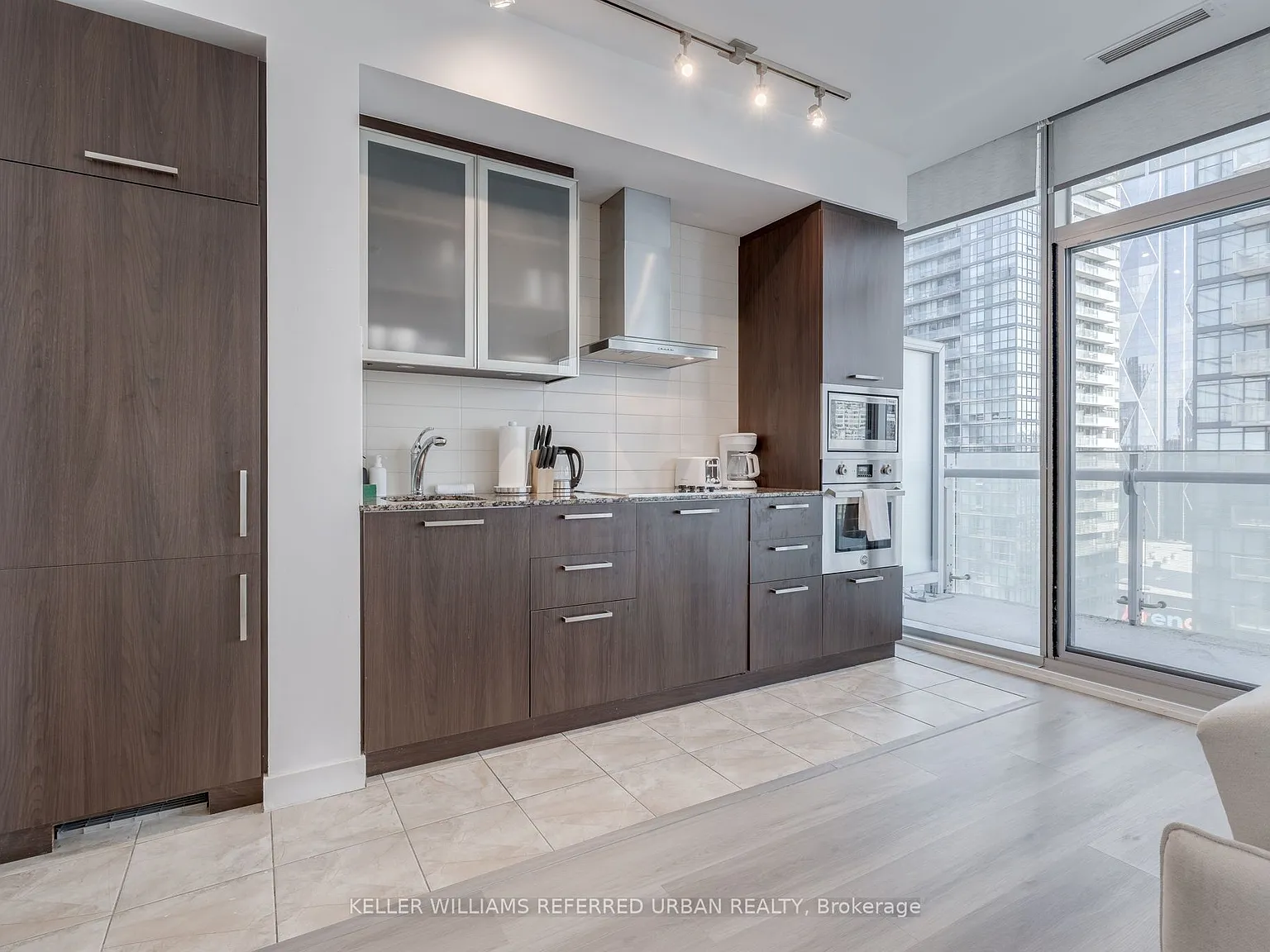 2 bed, $3,000 — Photo 4