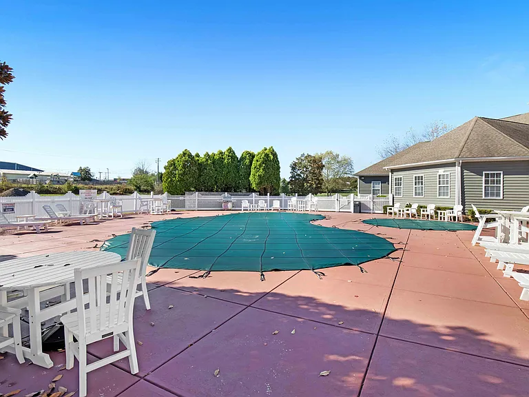 1022 Wentford Ave — Photo 32
