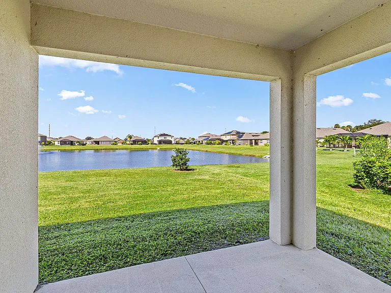 465 Sorrento Dr — Photo 31