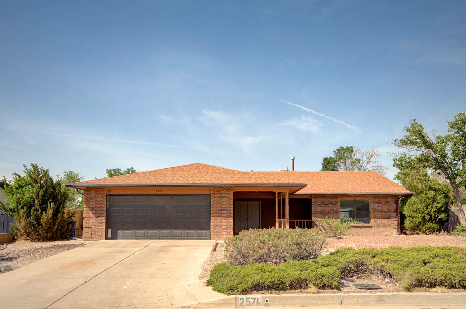 3 bed, 2.0 bath, 1772 sqft, $2,000 — Photo 2