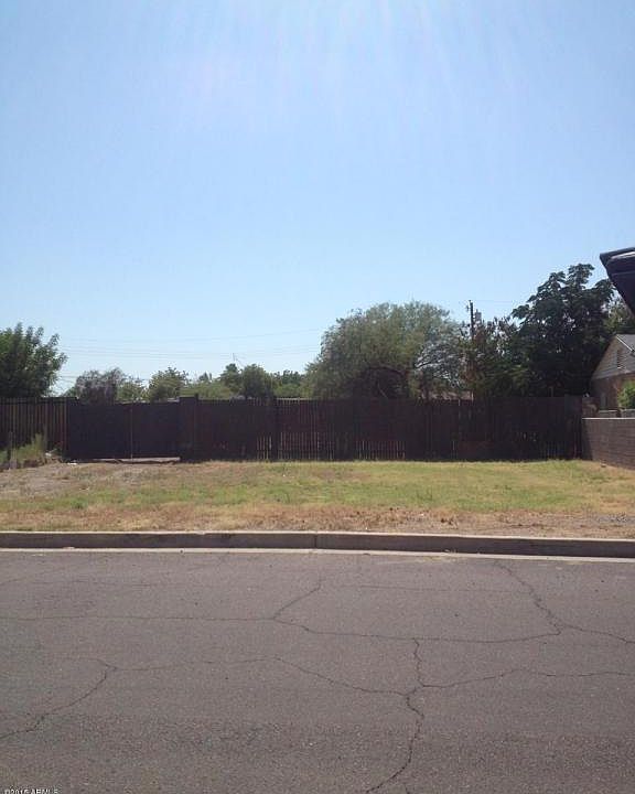 1st image of 5804 S 8th St