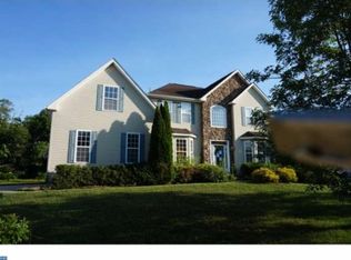 104 Golden Meadow Ln, Sicklerville, NJ 08081