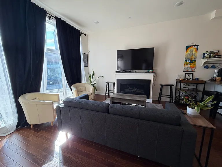 1106 N 2nd St #C — Photo 6