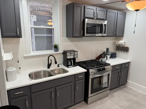 3837 W Jackson Blvd #1, Chicago, IL 60624