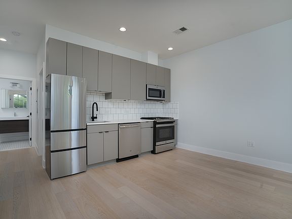Kitchen-Dining area