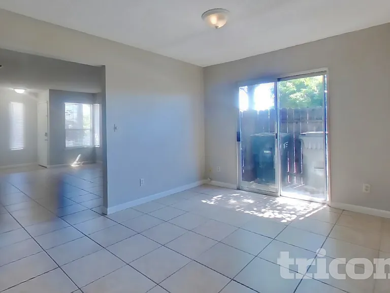 6644 Hometown Way — Photo 6