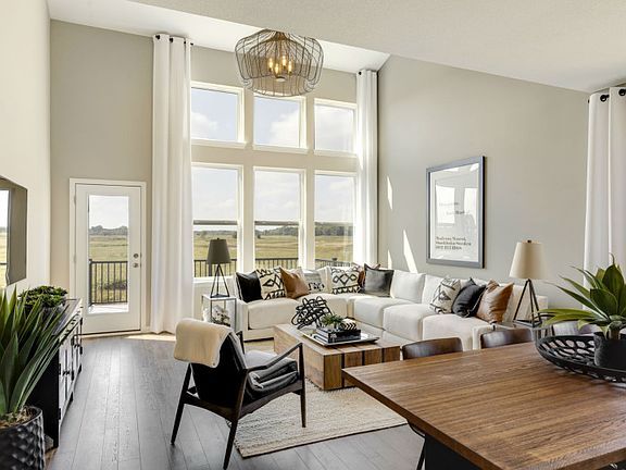 Soaring, Two-Story Gathering Room