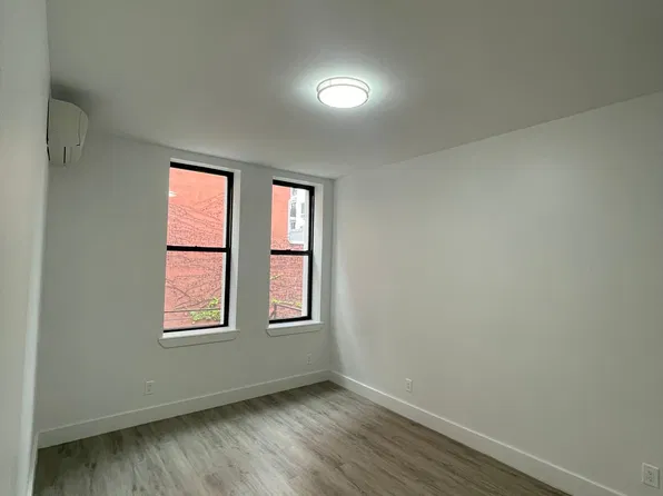 205 Irving Avenue image 1 of 9