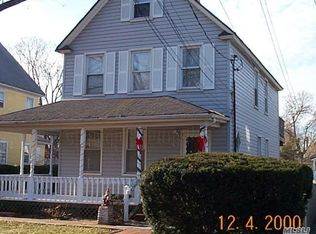 217 Washington Ave #1, Cedarhurst, NY