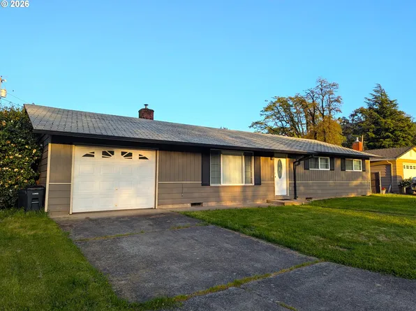 76501 Portal Dr, Oakridge, OR 97463