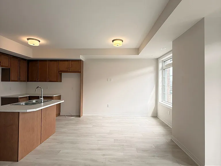 660 Colborne St W #140 — Photo 18