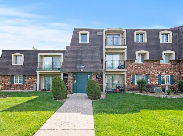 17963 Huntleigh Ct APT 304, Country Club Hills, IL 60478