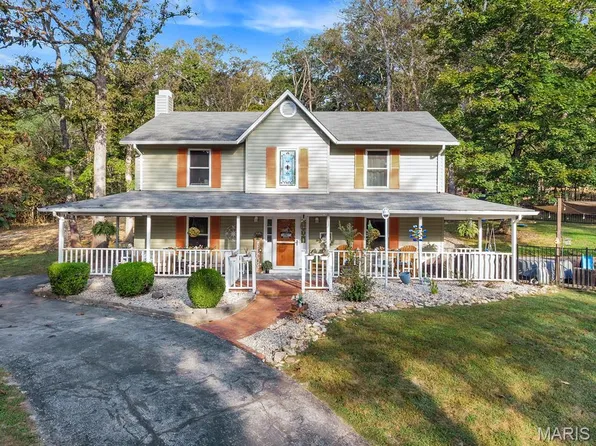 416 Marina Dr, Lake Sherwood, MO 63357