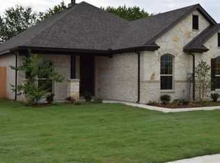 906 Michelle Dr, Midlothian, TX 76065