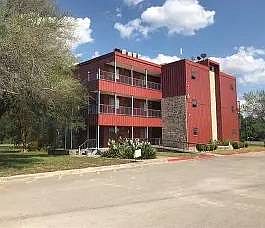 1st image of 951 Fairway Cir #1303