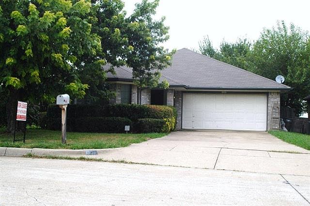 1st image of 10100 Leatherwood Dr