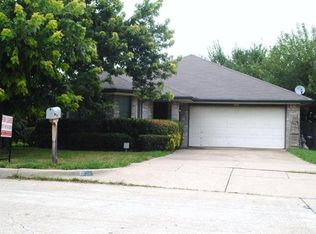 10100 Leatherwood Dr, Fort Worth, TX 76108