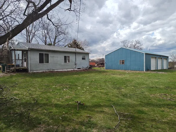 52 E Lincoln Ave, North Judson, IN 46366