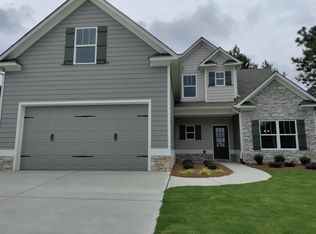 16 Somerset Dr, Dallas, GA 30132