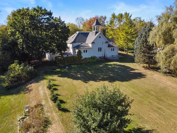 W7155 School DRIVE, Adell, WI 53001