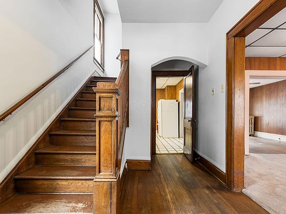 5th image of 2607 Glenmawr Ave