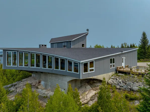 800 Summer Harbor Road, Winter Harbor, ME 04693
