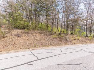 616 N Rockcliff Rd, Fayetteville, AR 72701