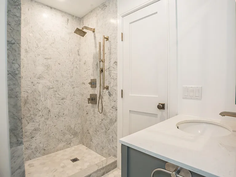 189 Somerset Ave — Photo 21