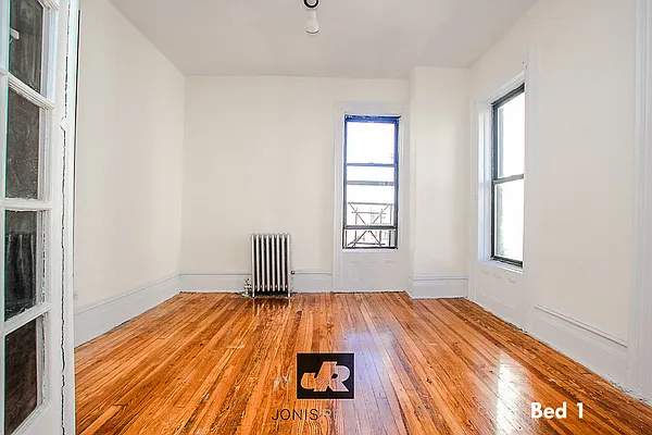 Rented by Jonis Realty | media 3