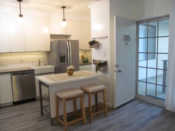 55 Navy Street, 55 Navy St APT 211, Venice, CA 90291
