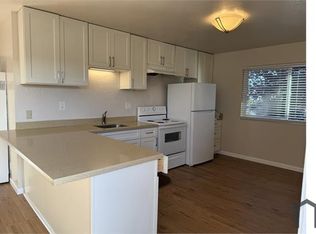10588 Topanga Dr #B, Oakland, CA