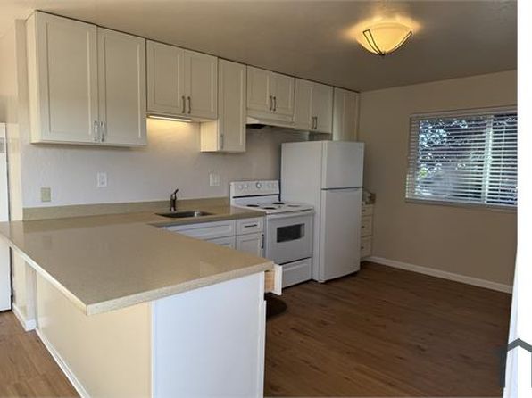 10588 Topanga Dr