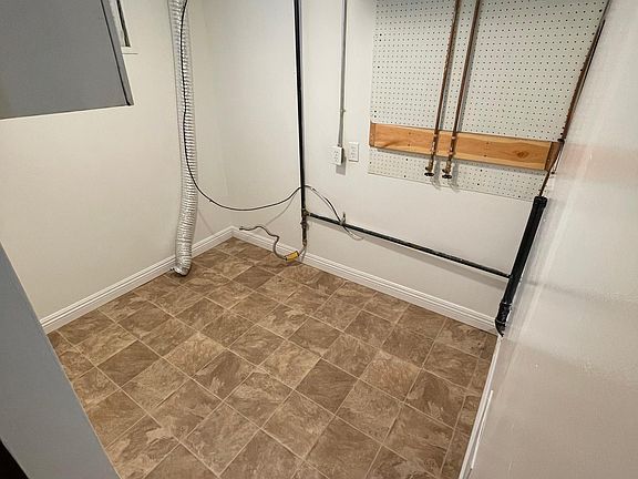 5th image of 8348 W Aleen Ave #A
