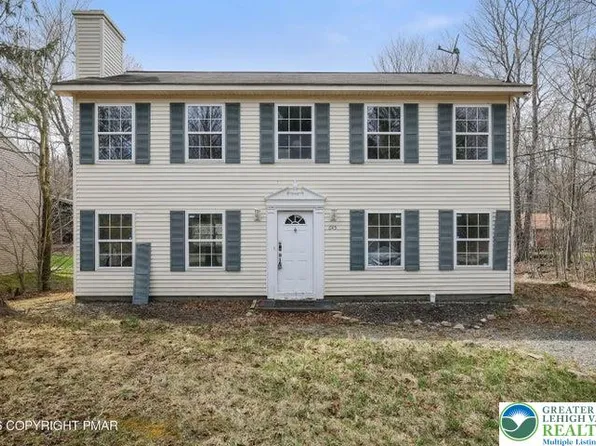 9753 Leland Ter, Tobyhanna, PA 18466