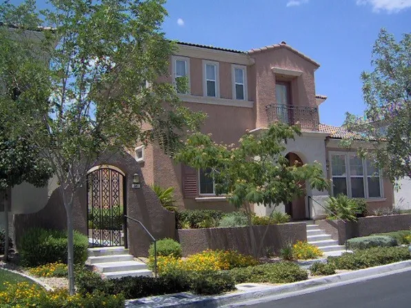 2203 Silvered Bark Dr, Las Vegas, NV 89135