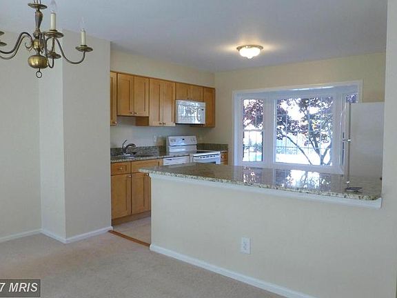 3rd image of 8239 Clifton Farm Ct