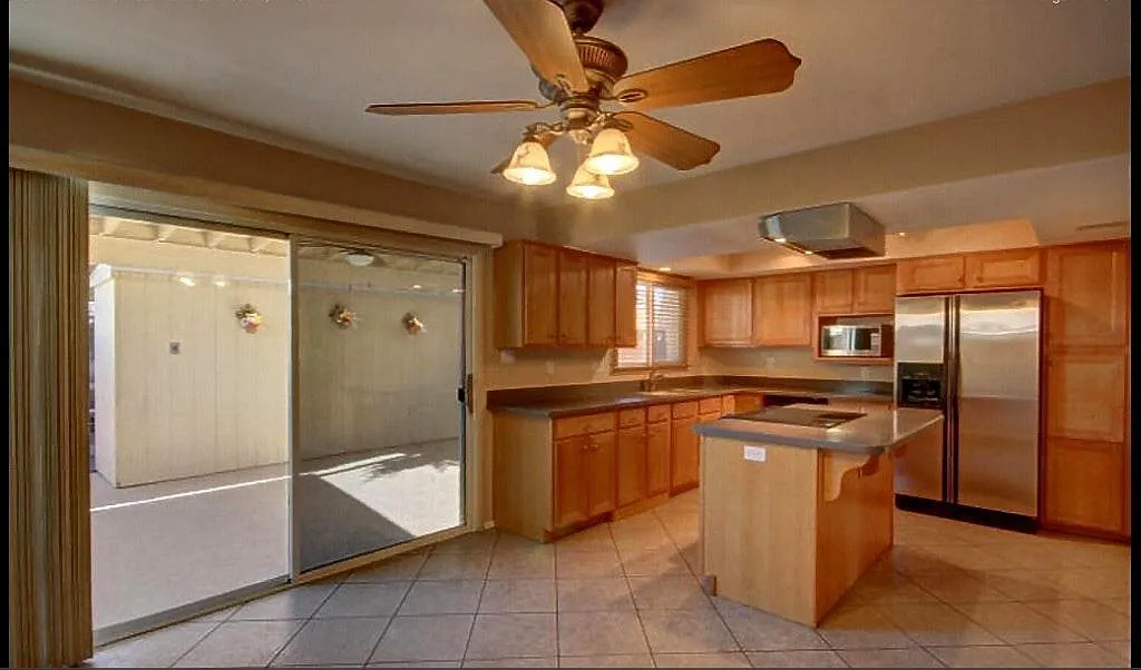 3 bed, 1.5 bath, 1408 sqft, $2,250 — Photo 2