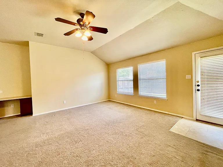 1535 Silver Spur Dr — Photo 38