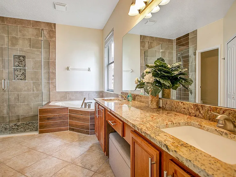 442 Home Grove Dr — Photo 12