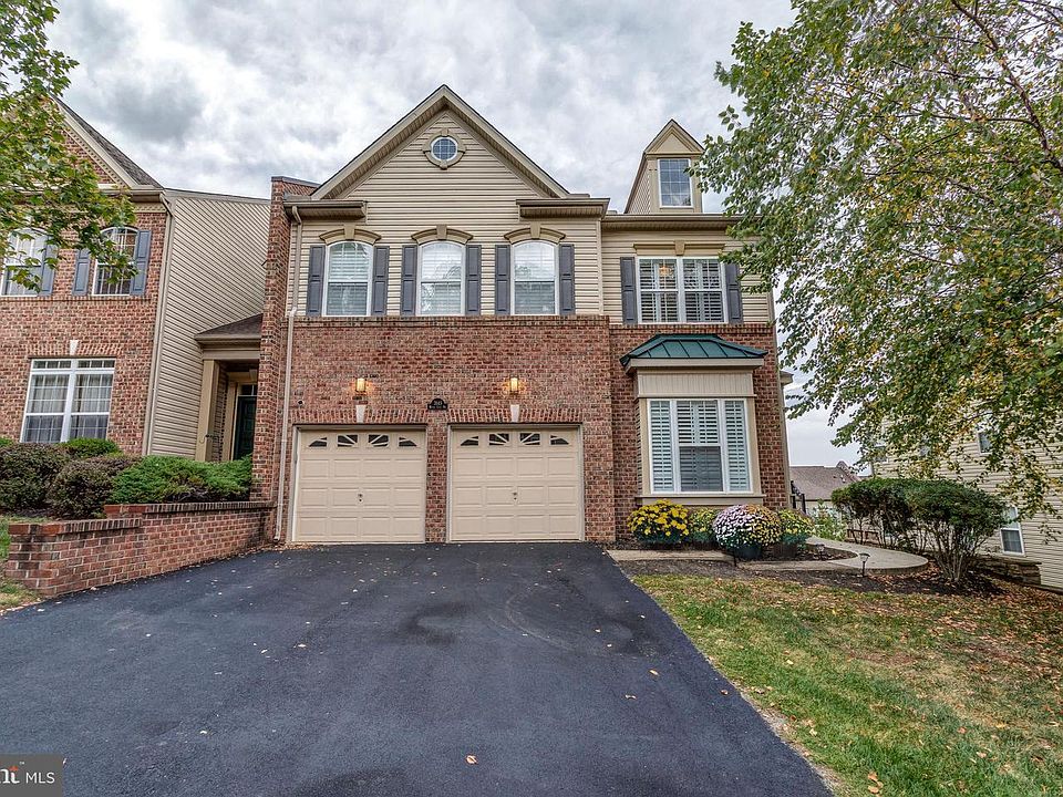 1st image of 3145 Woods Edge Dr